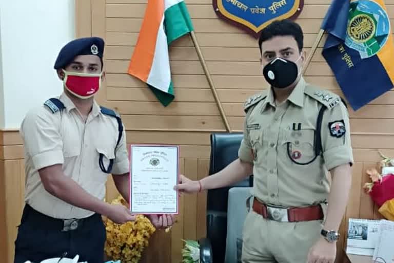 SP shimla honored security personnel of IGMC