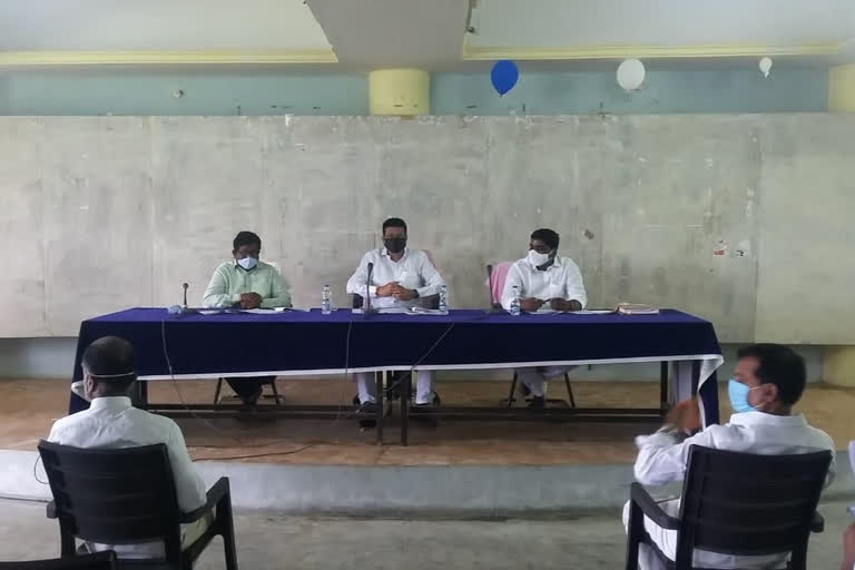 municipal chairpersons meet in medak collectorate