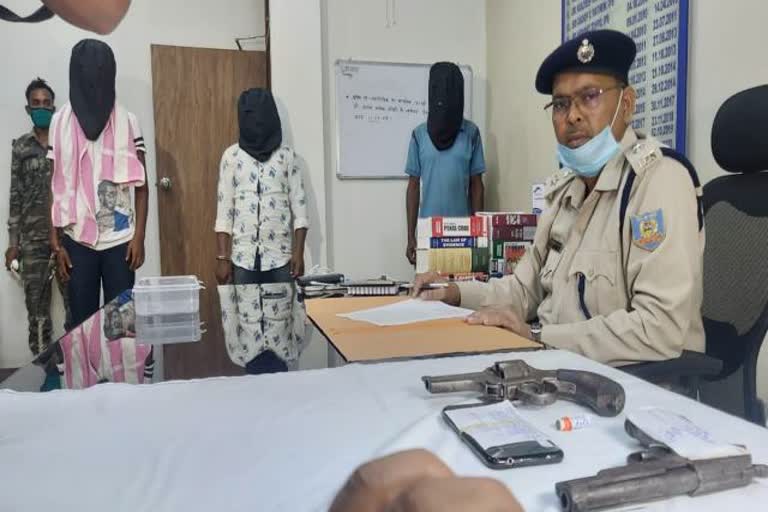 3 criminal arrested in ranchi, criminal arrested in ranchi, crime news of ranchi, रांची में 3 अपराधी गिरफ्तार, रांची में अपराधी गिरफ्तार, रांची में अपराध की खबरें