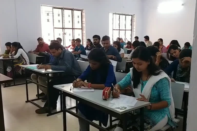 JEE exam conducted in 2 shifts