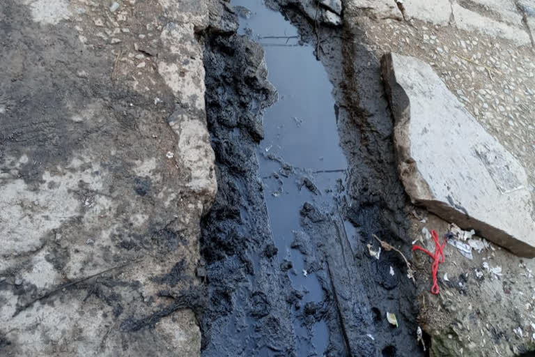 Broken drain for 6 months, people are getting worried