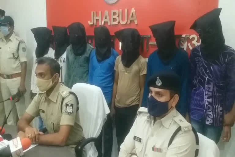 Jhabua police arrested loot gang