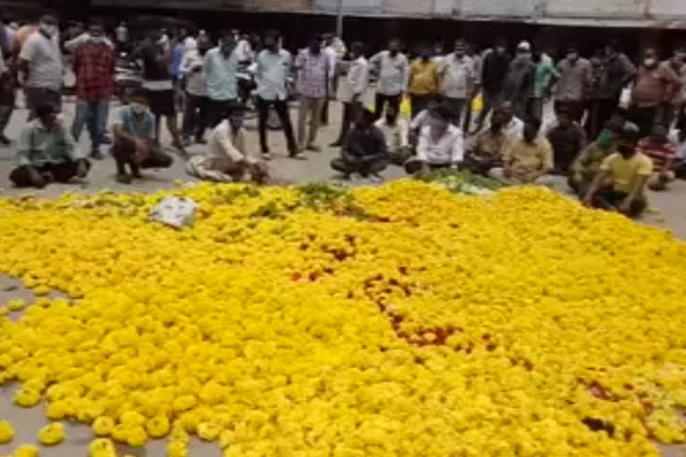 flower workers