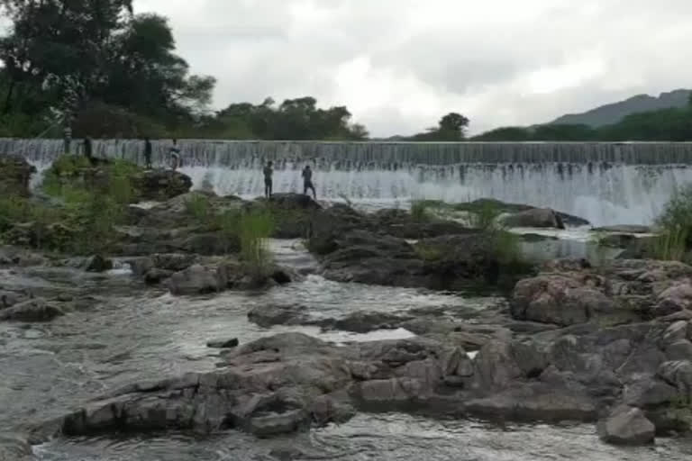 Udaipur news, Madar Pond overflow,  weather department