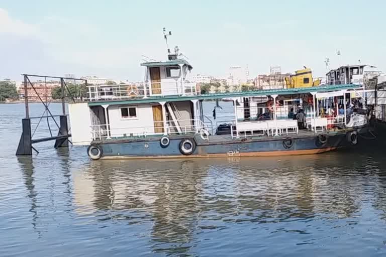 Howrah-Kolkata ferry service