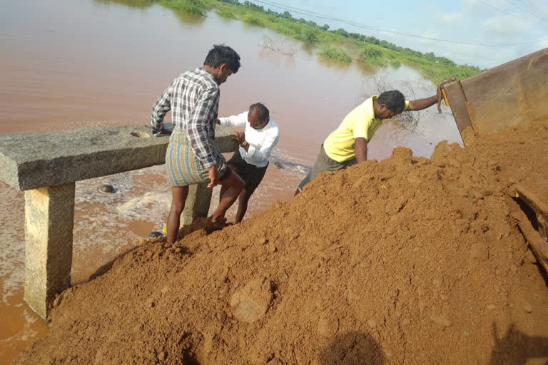 hole to canel in anantapur dst cherukuru