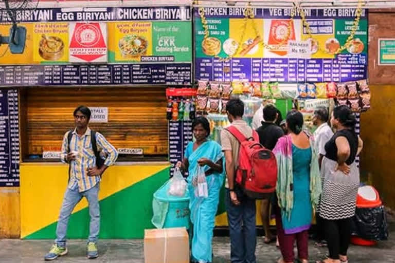 Vendors Body appeal government to waive off license fee for railway stall vendors  Vendors Body appeal government  newdelhi  vendors association  railway  ഇന്ത്യൻ റെയിൽവേ  ന്യൂഡൽഹി  കൊവിഡ്  കൊറോണ വൈറസ്