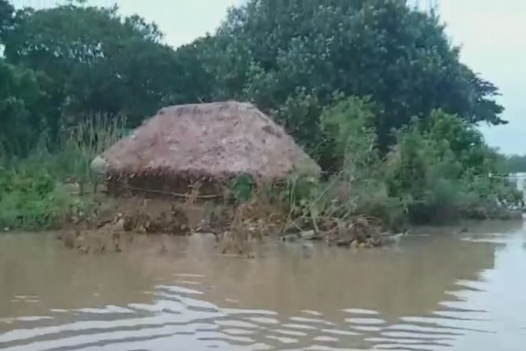 Jagatsinghpur: 33,480 people of 23 panchayat are affected by Flood