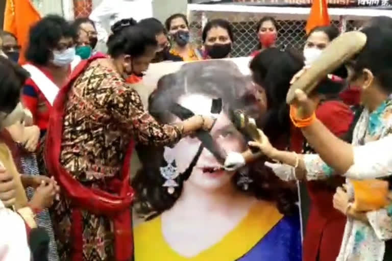 shiv sena protests against kangana ranaut in mumbai maharashtra