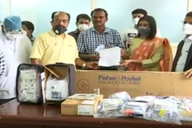 Telangana Childrens Specialists Donates Ventilator To Nizamabad And Karimnagar Hospitals