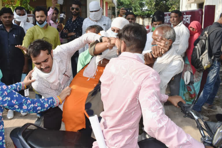 Family members jostled fiercely with the girl in satna