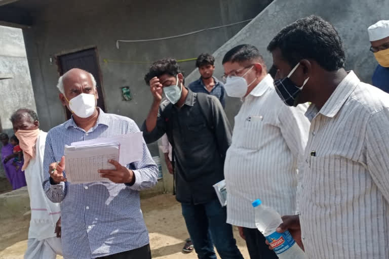 dpo sureshbabu visited double bed room houses construction works at gudikandula in siddipet district