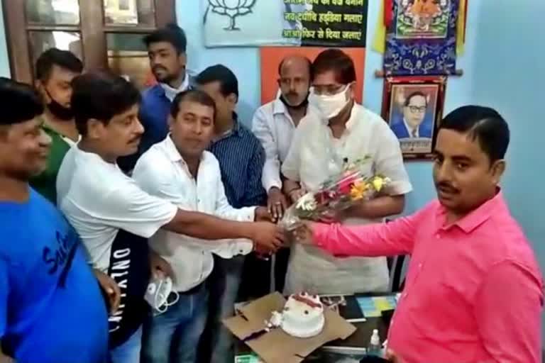 mla-raj-sinha-celebrated-59th-birthday-in-dhanbad