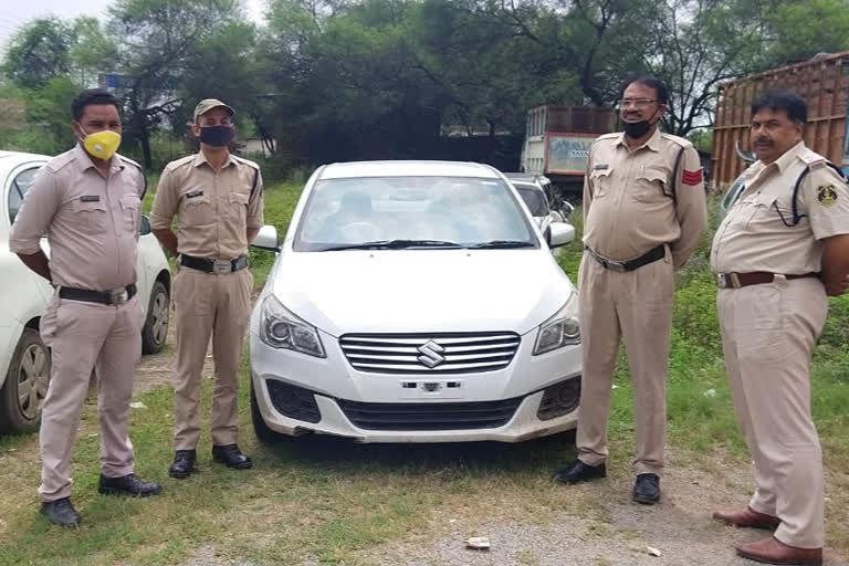 Car stolen from Chakarbhata was recovered from Mungeli