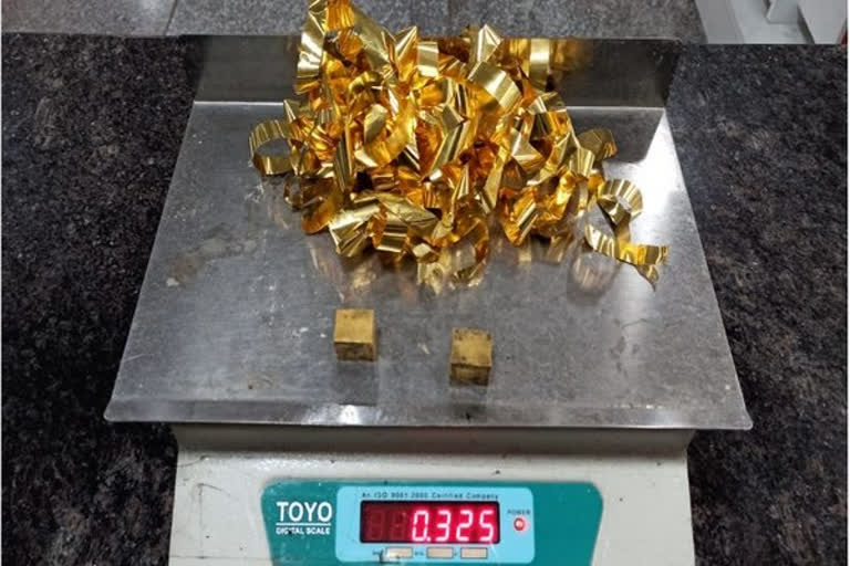 653 grams of gold seized in Kozhikode