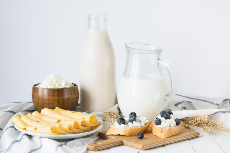milk, calcium rich food, calcium supplements