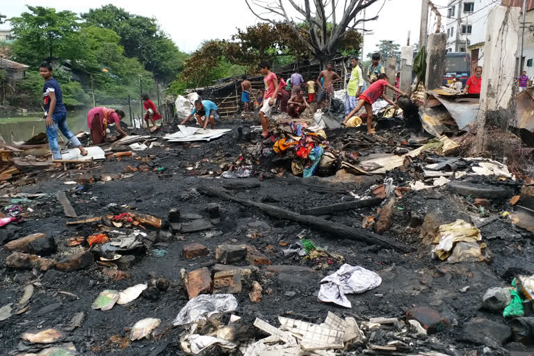 massive fire broke out in kolkata today