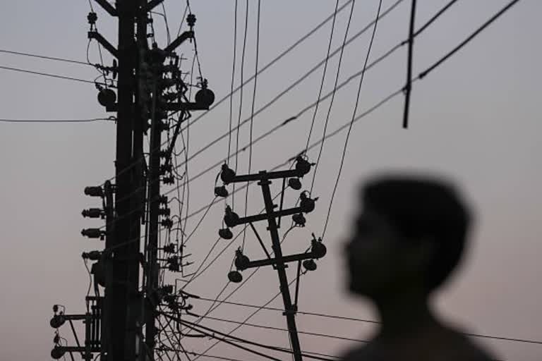 Govt drops plan to provide choice of electricity suppliers to consumers