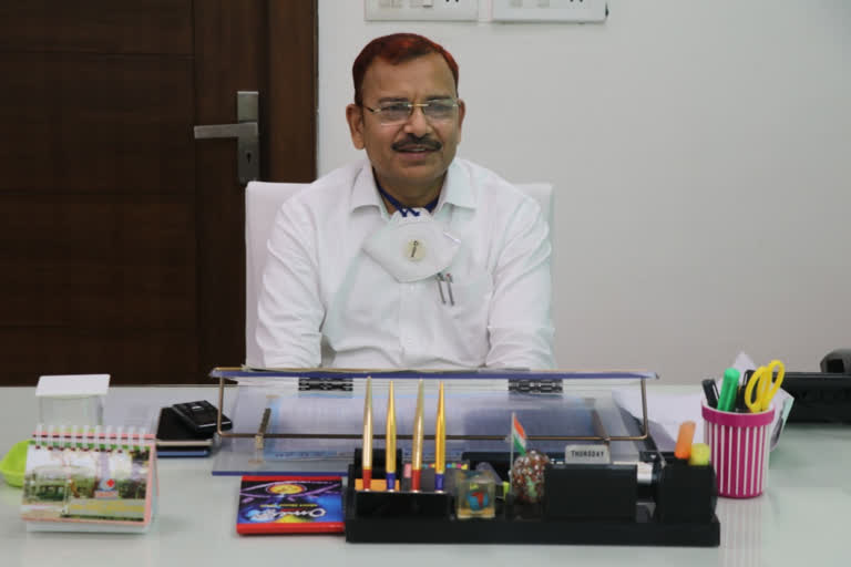 Commissioner RK Mishra