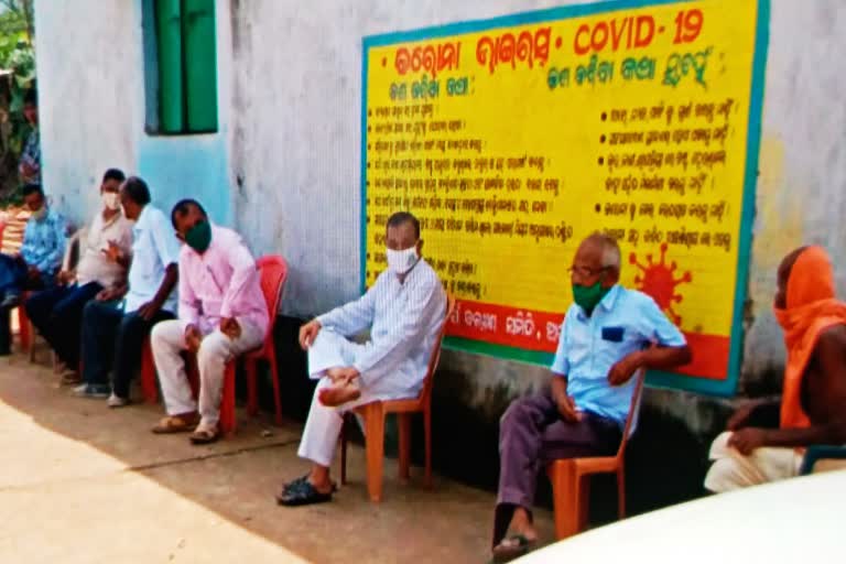 Boudh MLA Pradeep kumar Amat, Boudh MLA reviewed the flood situation, flood effected area of Boudh, ବନ୍ୟା ପ୍ରଭାବିତ ଅଞ୍ଚଳରେ ସ୍ଥିତି ଅନୁଧ୍ୟାନ, ବୌଦ୍ଧ ବିଧାୟକଙ୍କ ବନ୍ୟାଞ୍ଚଳର ସ୍ଥିତି ଅନୁଧ୍ୟାନ, ବୌଦ୍ଧ ବିଧାୟକ ପ୍ରଦୀପ କୁମାର ଅମାତ