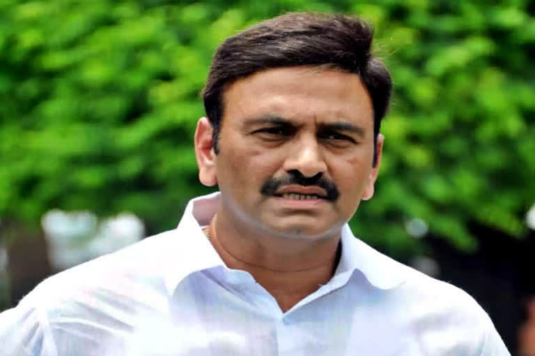 MP Raghuramakrishnamraju   Letter   to Vijayawada Divisional Railway Manager