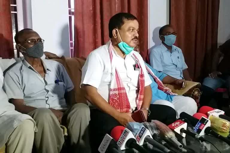 Former Congress MLA Durlav Chamua Press Meet At Nagaon