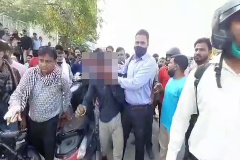 अजमेर में चोर की पिटाई की वीडियो,  Video of thief beating in Ajmer