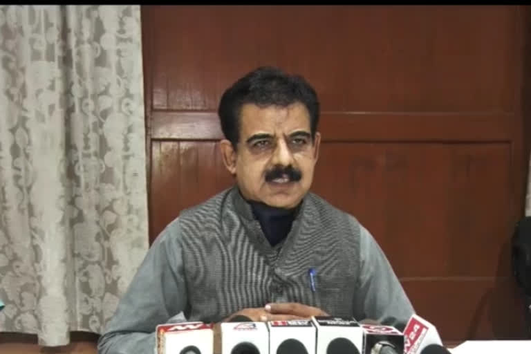 MP Shankar Lalwani demanded that Kangana make a film on Ahilya Bai