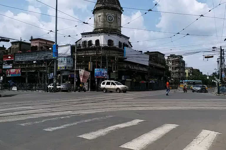 Police security got softend on the roads in Lockdown at kolkata