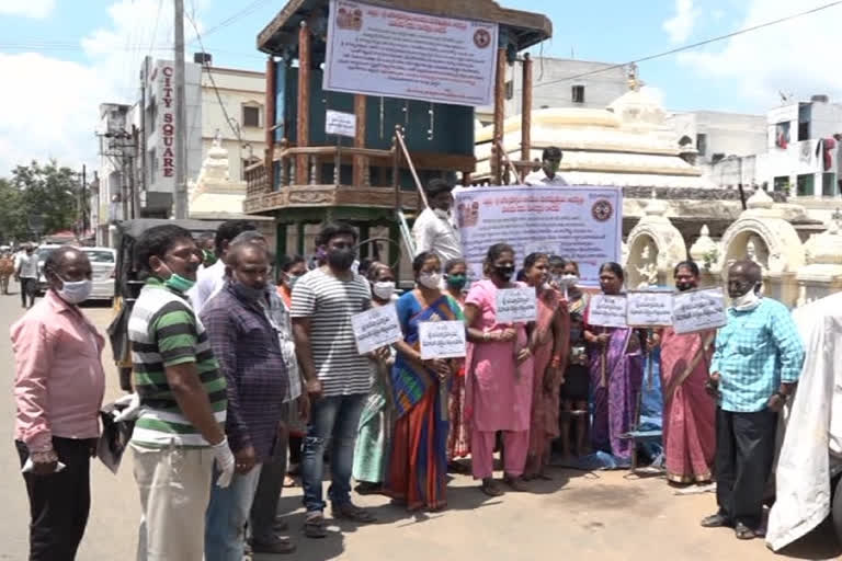 protest in vizianagaram to demand save chariot of sri jagannatha swamy temple