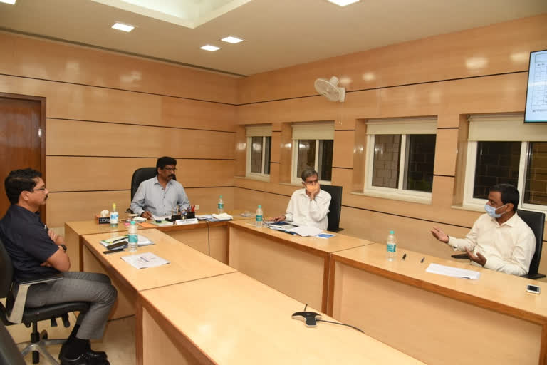 cm hemant soren review meeting, सीएम हेमंत सोरेन ने की रिव्यू बैठक