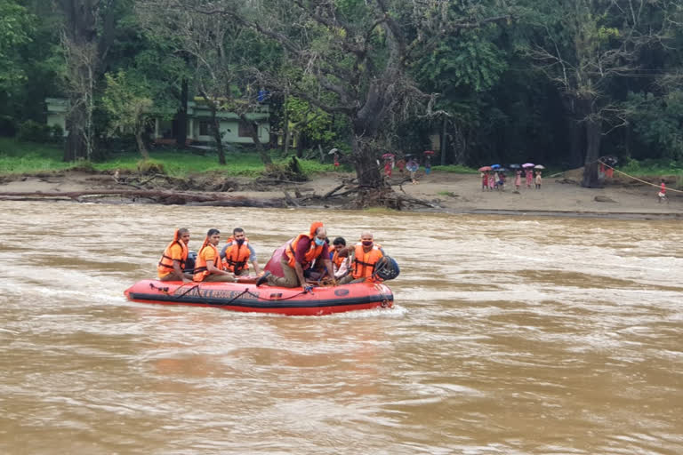 നിലമ്പൂർ  Kerala Fire Force  കേരള ഫയർ ഫോഴ്‌സ്