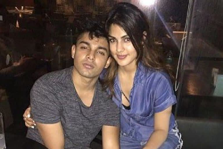 Sushant Singh Rajput drugs case : Some Bollywood stars on NCB radar after Riya Chakraborty reveals names