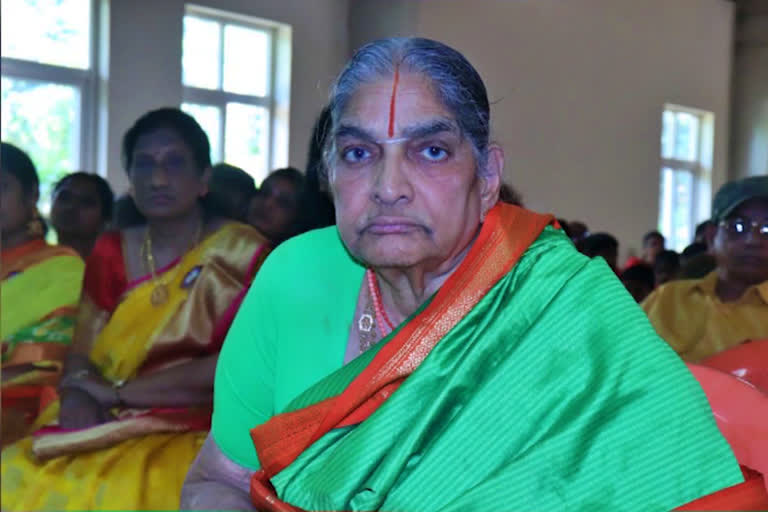 chinnajeeyar swamy mother alivelu mangathayaru 85 passes away