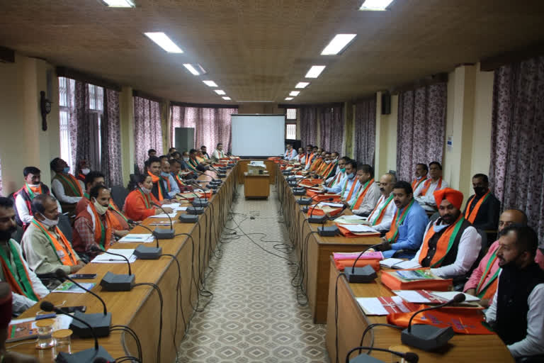 Himachal BJP president suresh kashyap held meeting in shimla