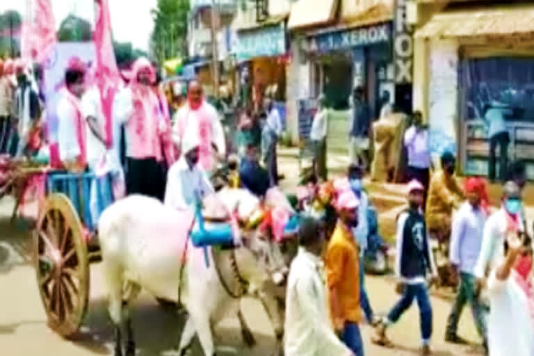 celebration in vikarabad by mla metuku aanand