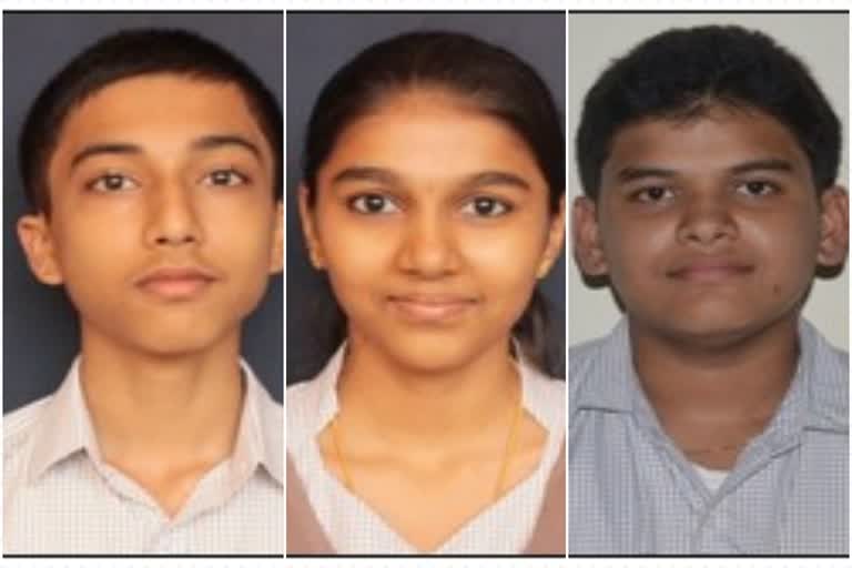 Vivekananda College students