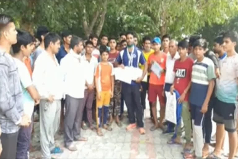 asavati village youth protest for stediyam in palwal