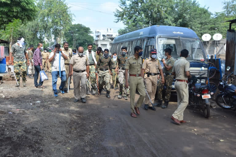 dispute in two group at jalgaon