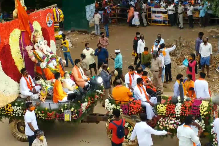 chitradurga hindu mahaganapathi shobhayatra simple celebration