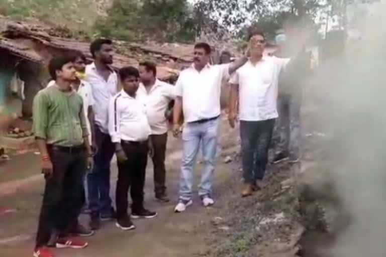 congress leader inspected rajwar basti