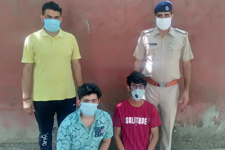 Sonipat police arrested two youths with drugs