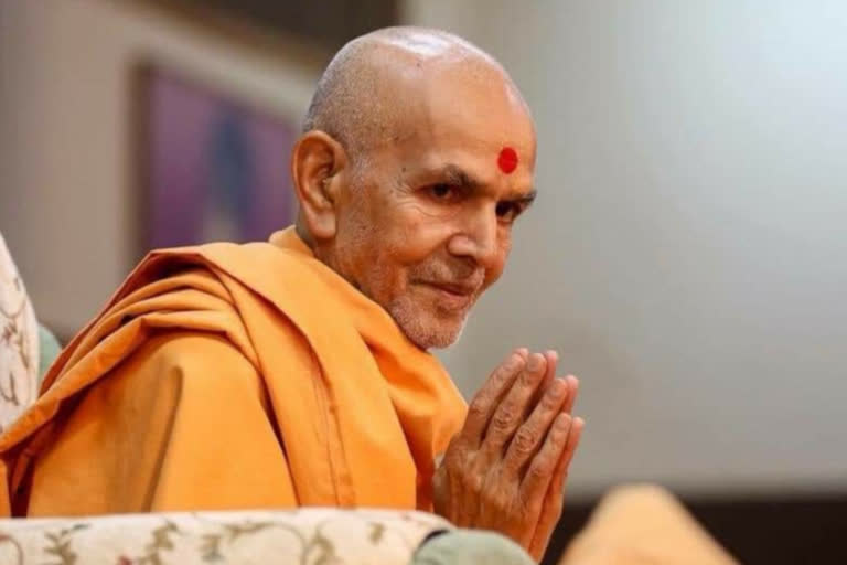 87th Birthday of Acharya Mahant Swami Maharaj