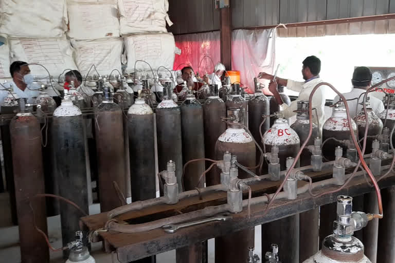 jalgaon oxygen cylinder supply in corona pandemic