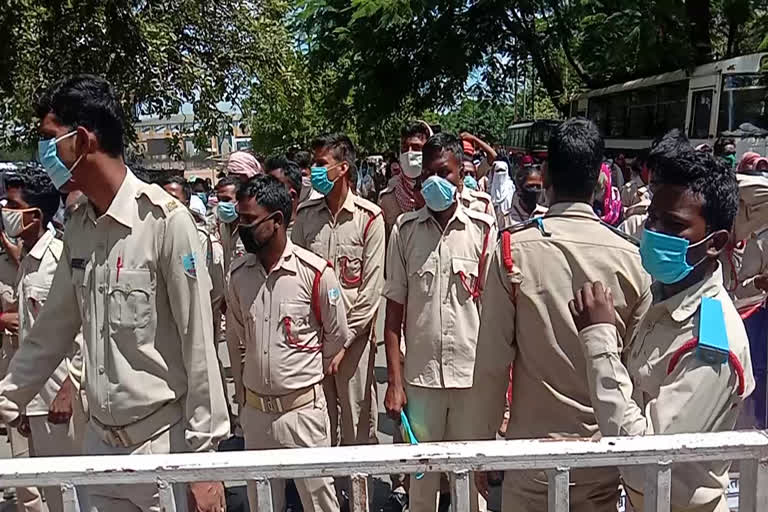 assistant policemen demonstration