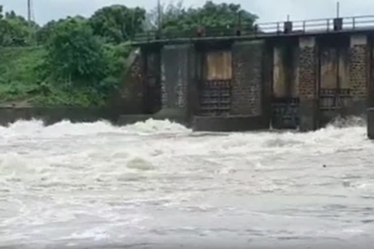 Sewers are overflowing due to heavy rains in Konaseema.