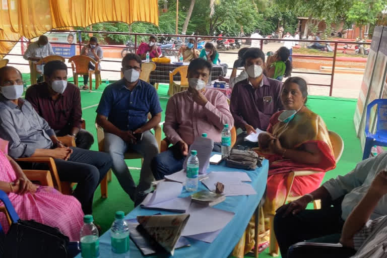 Chittoor district authorities have launched a program for doctors to interact with home isolation victims like nowhere else in the state.