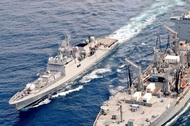 refueling-indian-warship-in-arabian-sea