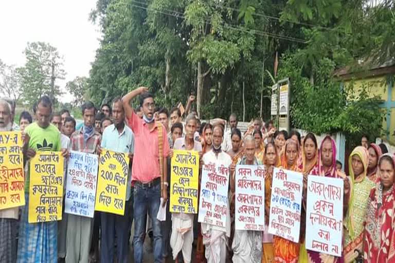 protest against the panchayat karimganj assam etv bharat news