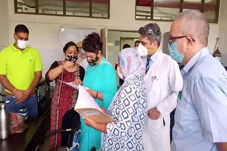 haryana women commission inspected Civil Hospital in palwal